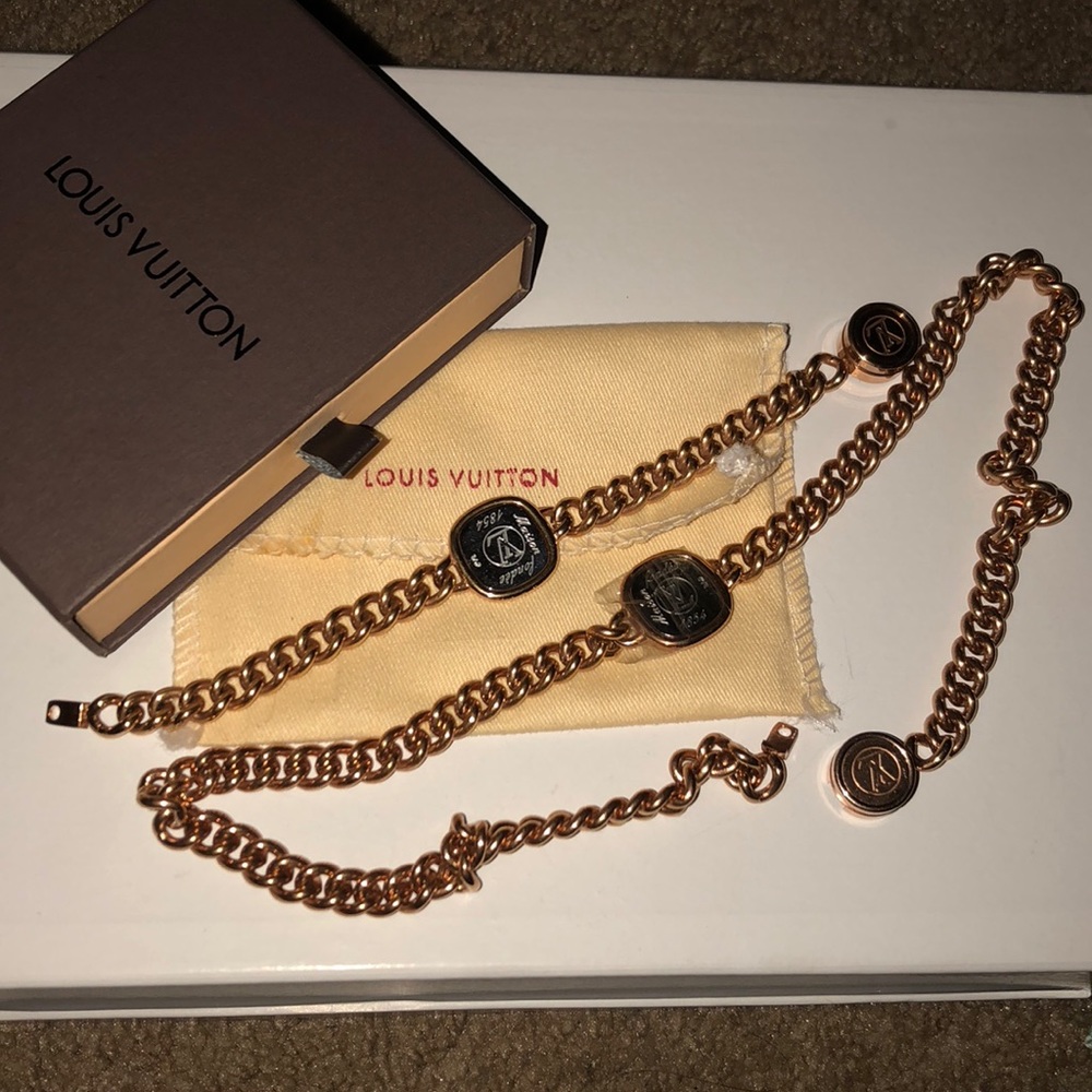Brand new necklace and bracelet set